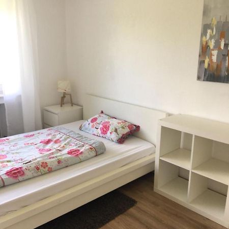 Mayen, Im Mohren, Privatzimmer Nr1, Waldrand, Nahe Nurburgring & Burg Eltz, Gemeinschaftsbad المظهر الخارجي الصورة